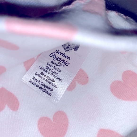 Bundle Of Gerber&Carter’s Newborn-3M Pull On Hats - Picture 2 of 5